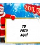 Postal navideña para felicitar 2013 en la que Santa Claus sujeta el marco de un
