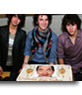 Entra en una fiesta de los Jonas Brothers de una forma especial