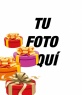Haz tu postal de cumpleaños personalizada con una foto o imagen. Este montaje incluirá en ésta cuatro cajas de regalos pintadas en perspectiva, con lazos color oro.
