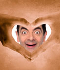 Marco para fotos de manos haciendo un corazon