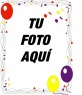 Marco para fotos con adornos de fiesta y globos.
