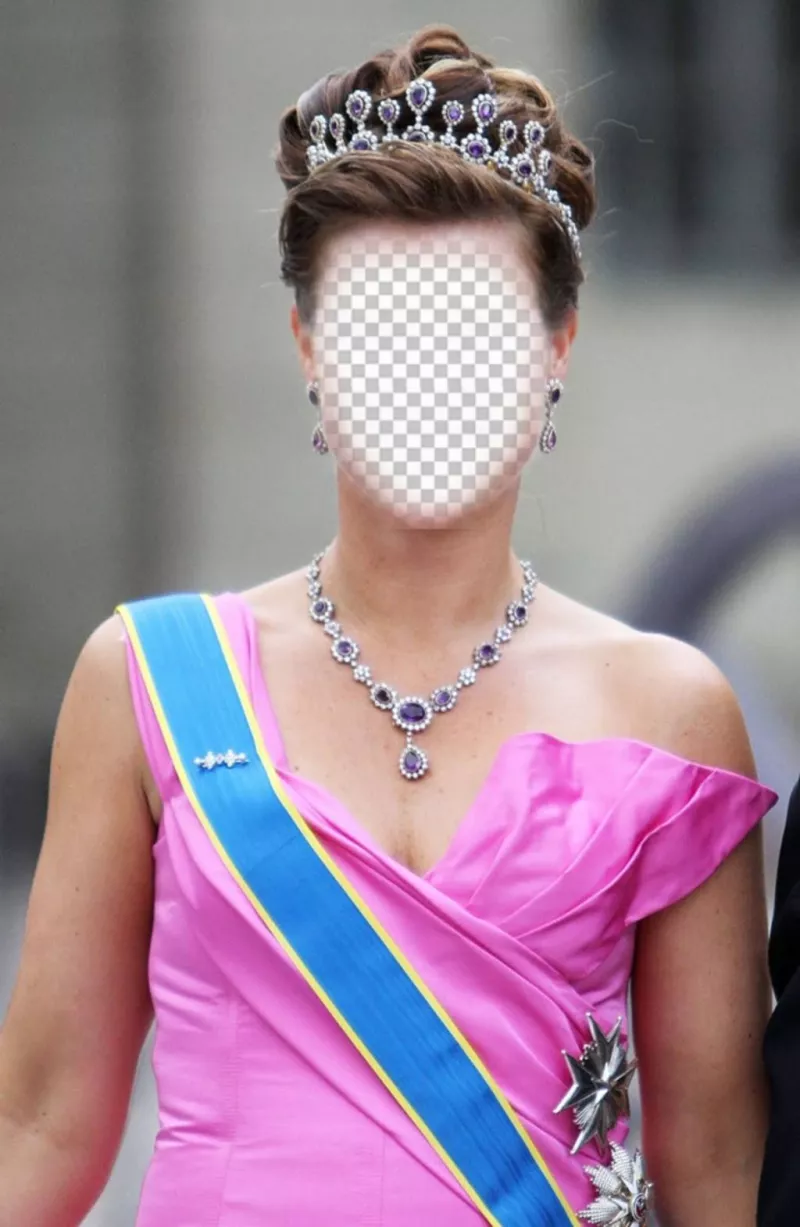 Fotomontaje de princesa con corona y vestida de gala para poner tu cara ..