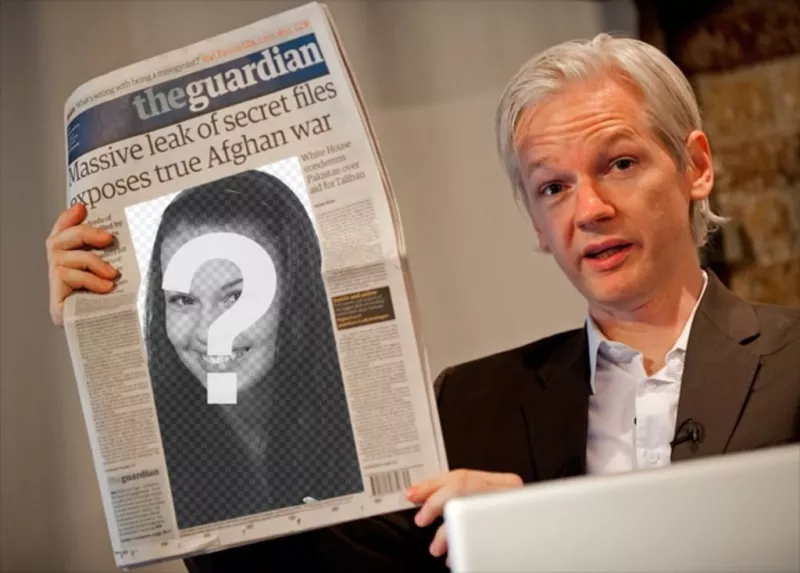 Montaje para poner una foto tuya en un periódico que está leyendo el fundador de WikiLeaks Julian..