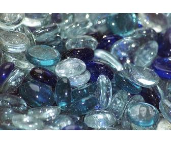 diviertete buscando foto gemas azules cristal