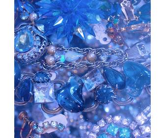 juego encontrar cara diamantes piedras preciosas azules