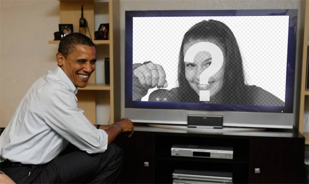Fotomontaje de Obama ante el televisor, donde saldrá tu fotografía. ..