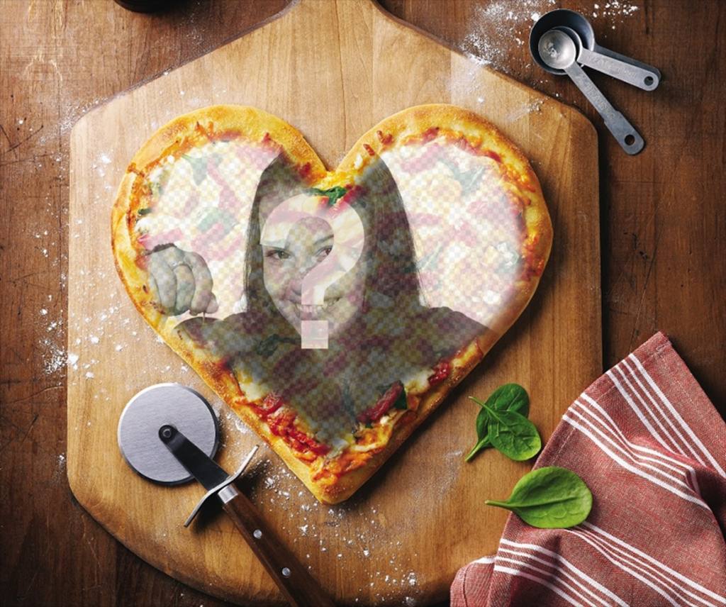 Efecto online para poner la imagen que queiras en forma de corazón en una pizza ..