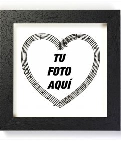 Marco de fotos con un corazón musical 