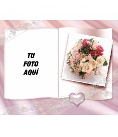 Marco fotográfico con forma de libro con corazoncito, y centro de rosas de adorno