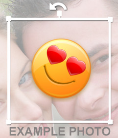 Emoji enamorado con corazones en los ojos para pegar en tus fotos 