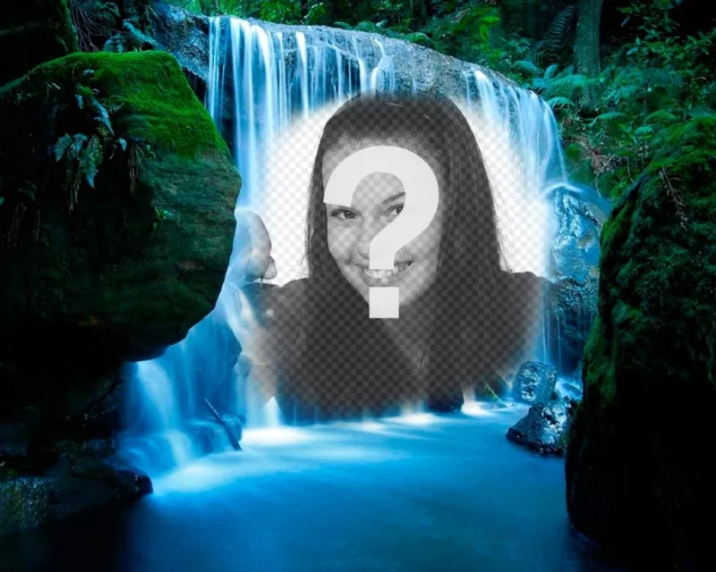 Fotomontaje en una cascada en medio de la jungla. ..