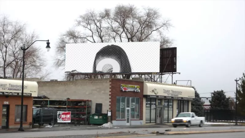 Tu fotografia plasmada en una valla publicitaria en un paisaje invernal..