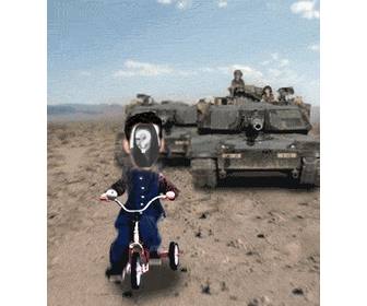 animacion personalizada saddam hussein perseguido un tanque